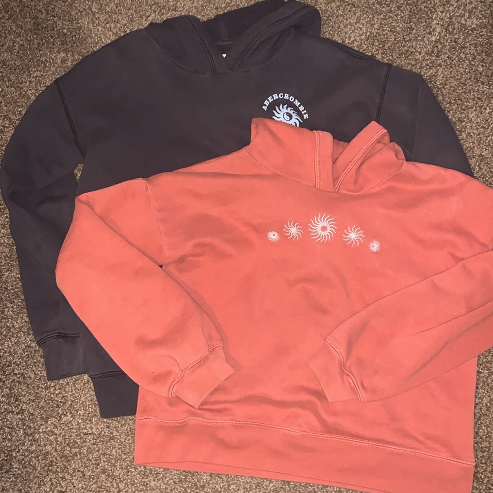 2 hoodies.A&F kids.